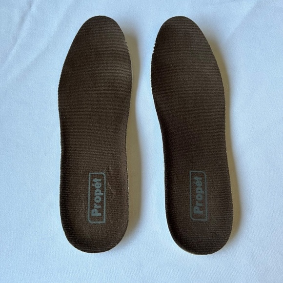 Propet Sz 9W gray suede side zipper heeled booties - Picture 10 of 11